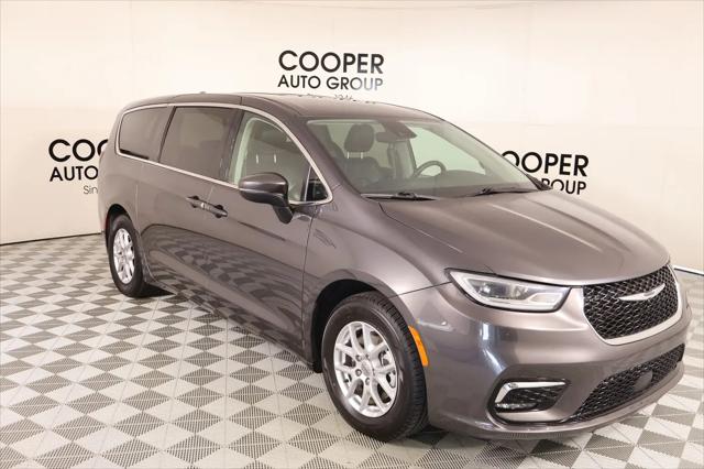 2023 Chrysler Pacifica Touring L for sale in Shawnee, OK