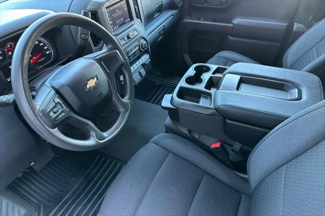 2023 Chevrolet Silverado 1500 2WD Crew Cab Short Bed Custom