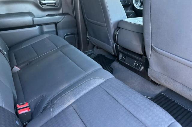 2023 Chevrolet Silverado 1500 2WD Crew Cab Short Bed Custom