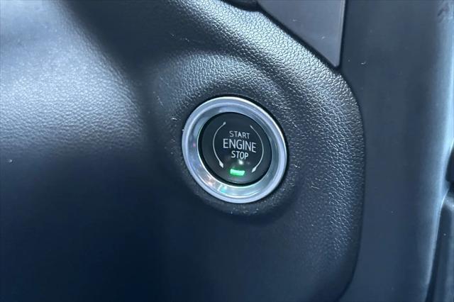 2023 Chevrolet Silverado 1500 2WD Crew Cab Short Bed Custom