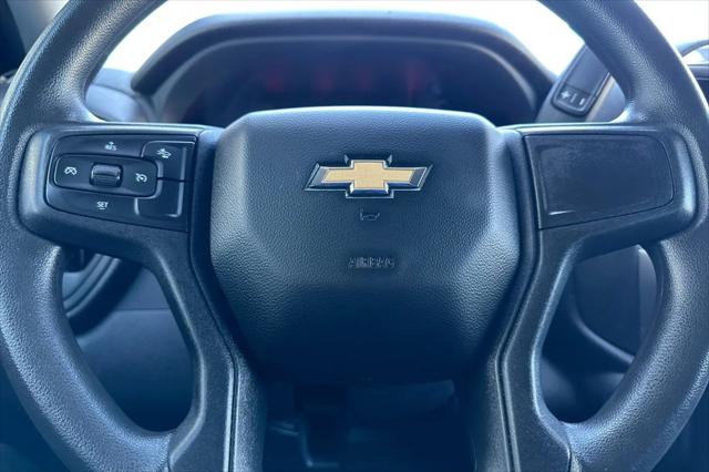 2023 Chevrolet Silverado 1500 2WD Crew Cab Short Bed Custom