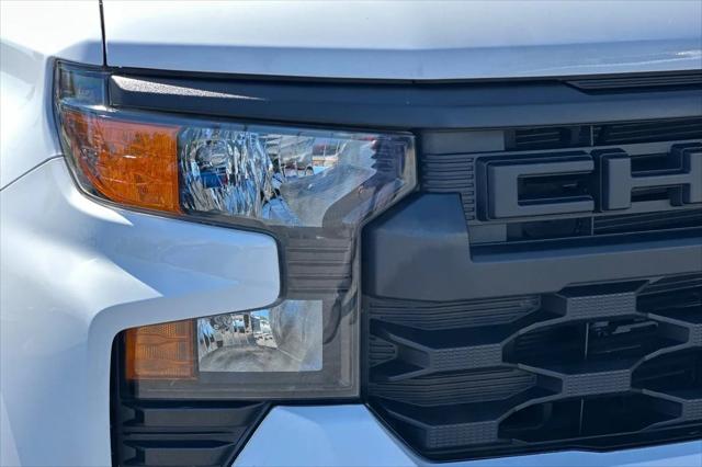 2023 Chevrolet Silverado 1500 2WD Crew Cab Short Bed Custom