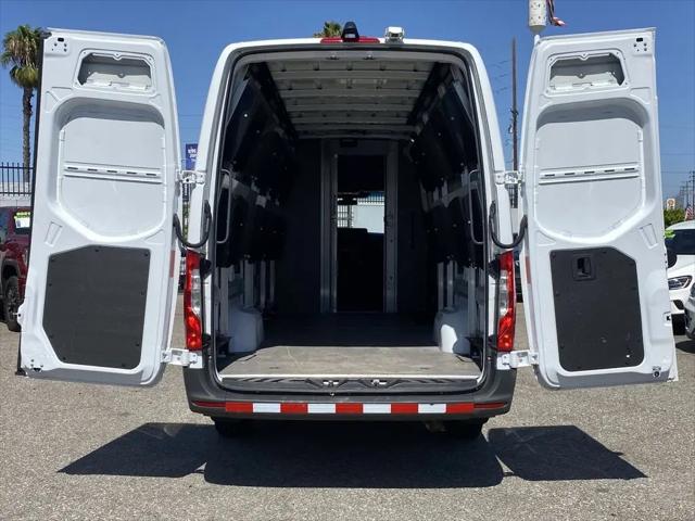 2020 Mercedes-Benz Sprinter 2500 High Roof I4