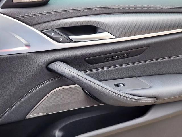 2023 BMW M5 i xDrive