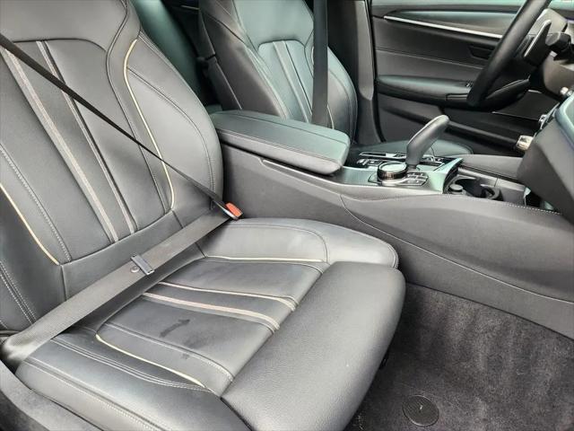 2023 BMW M5 i xDrive