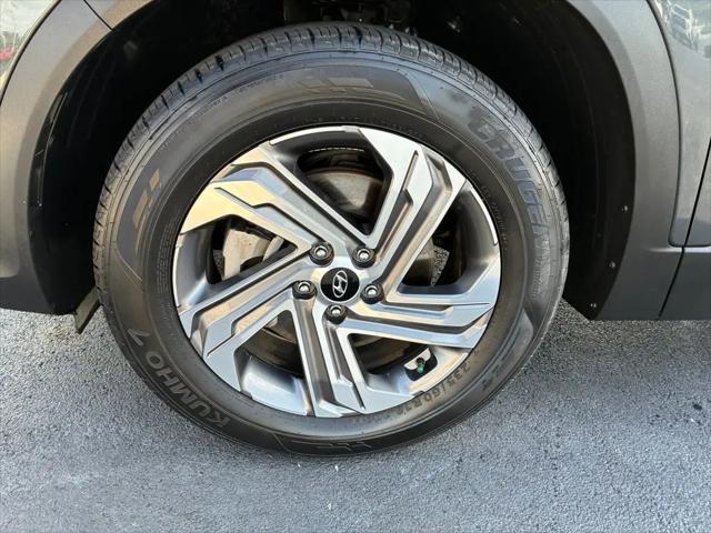 2023 Hyundai Santa Fe SE
