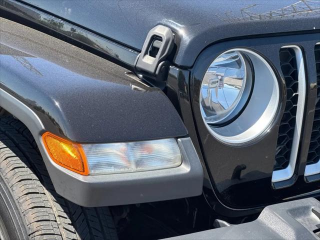 2021 Jeep Gladiator Overland