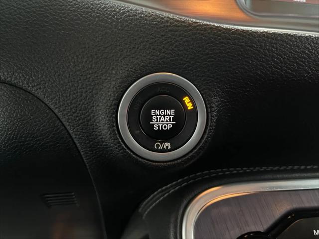 2018 Dodge Challenger R/T Shaker