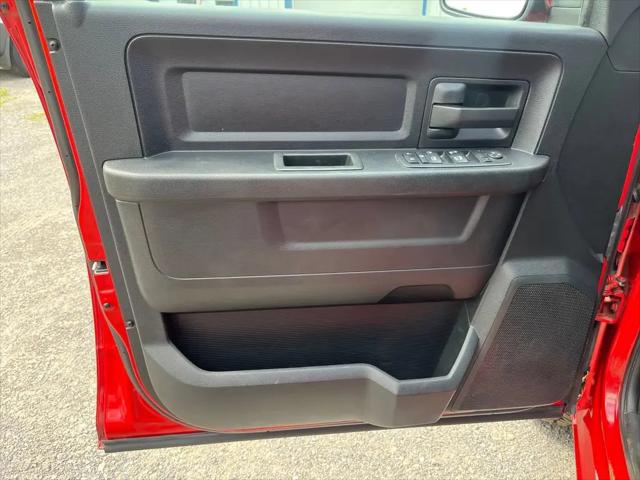 2018 Ram 1500 Express Quad Cab 4x4 64 Box