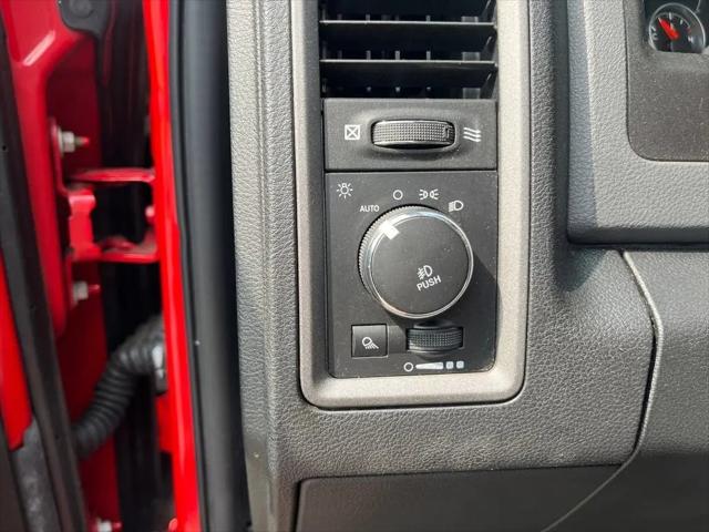 2018 Ram 1500 Express Quad Cab 4x4 64 Box