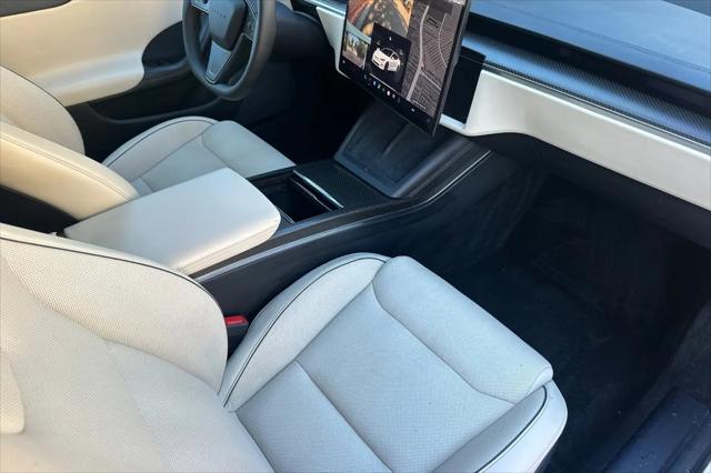 2023 Tesla Model S Plaid Tri Motor All-Wheel Drive