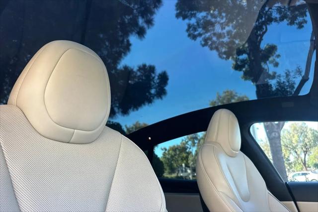 2023 Tesla Model S Plaid Tri Motor All-Wheel Drive