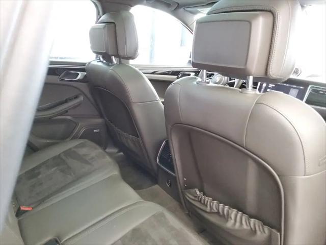 2021 Porsche Macan Macan