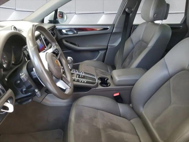 2021 Porsche Macan Macan