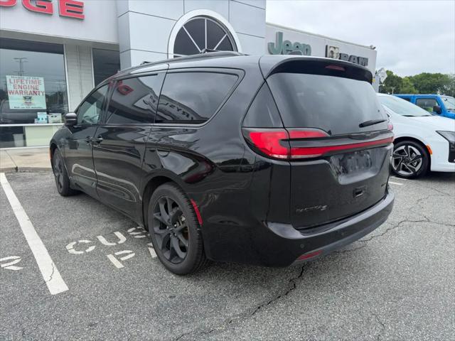 2025 Chrysler Pacifica Limited for sale in Burlington, NC