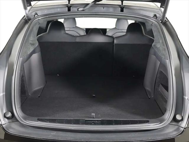 2023 Tesla Model X Standard Range