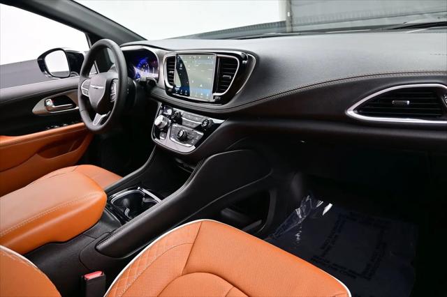2026 Chrysler Pacifica Pinnacle AWD