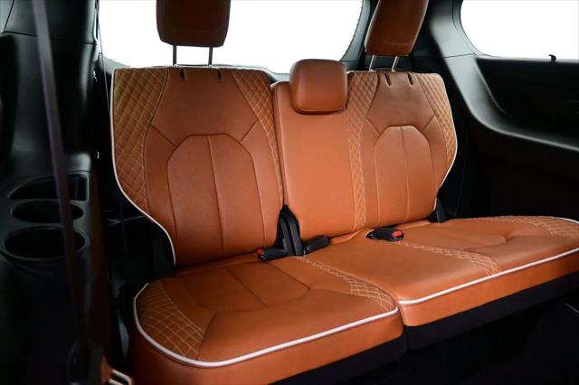 2026 Chrysler Pacifica Pinnacle AWD