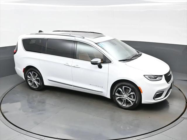 2026 Chrysler Pacifica Pinnacle AWD