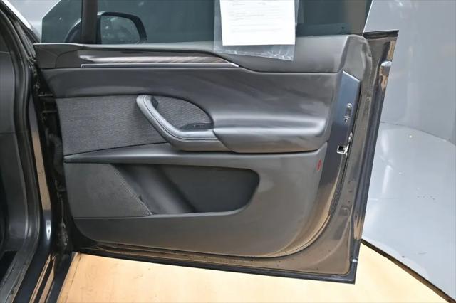 2024 Tesla Model X Long Range