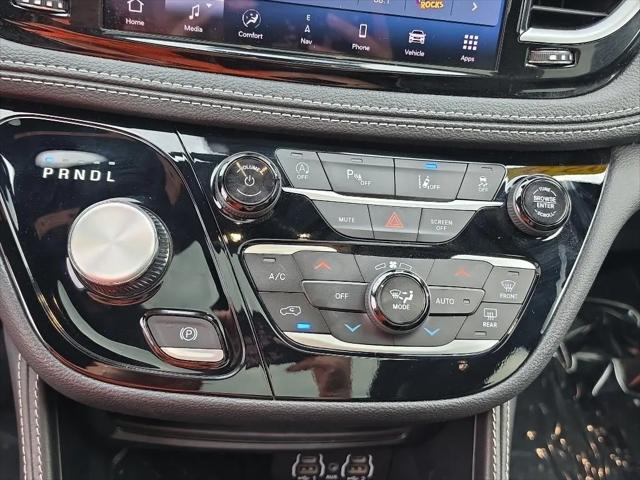 2025 Chrysler Pacifica Limited