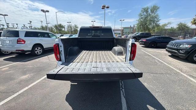 2021 GMC Sierra 1500 4WD Crew Cab Short Box SLT