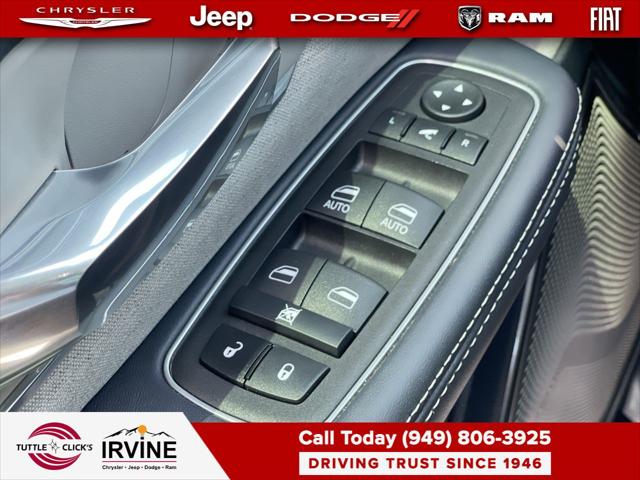 2023 Ram 1500 Limited Crew Cab 4x4 5'7" Box