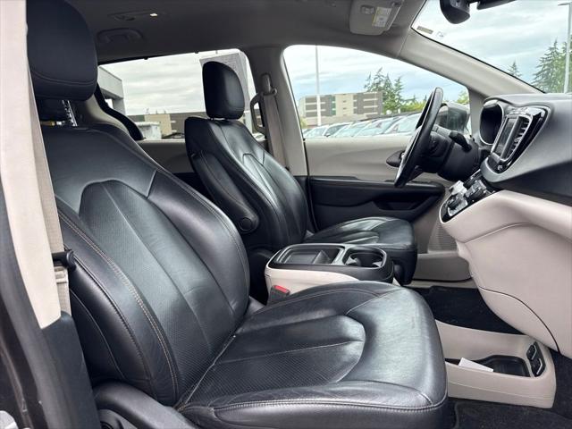 2020 Chrysler Pacifica Touring L