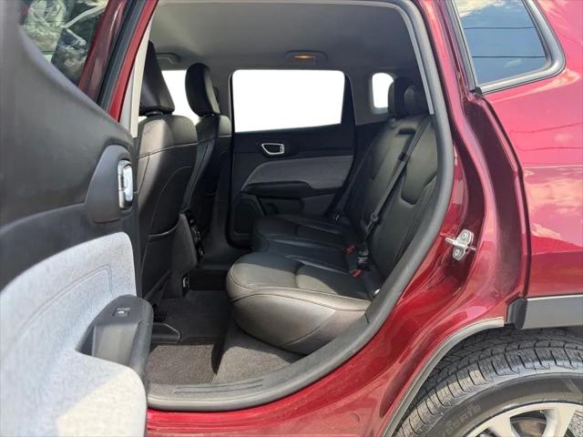 2022 Jeep Compass Latitude Lux 4x4