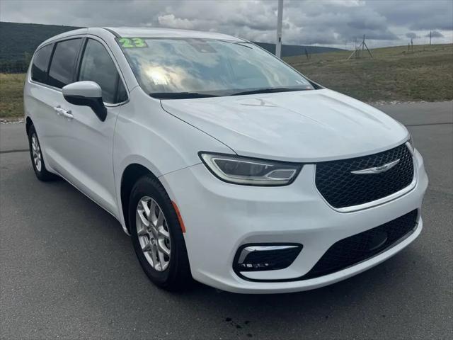 2023 Chrysler Pacifica Touring L for sale in Muncy, PA