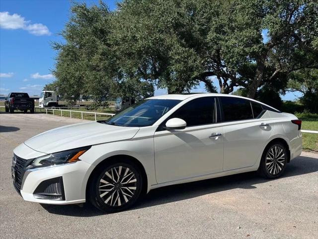 2023 Nissan Altima SV FWD for sale in Weimar, TX
