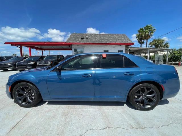 2023 Chrysler 300 Touring