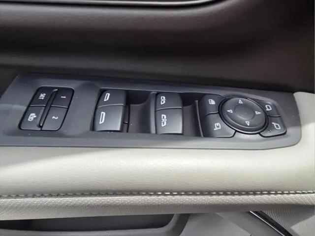 2023 GMC Yukon 2WD SLT