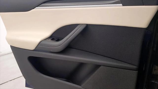 2023 Tesla Model X Plaid Tri Motor All-Wheel Drive