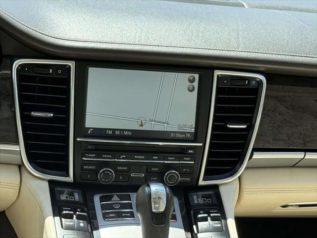2014 Porsche Panamera 4