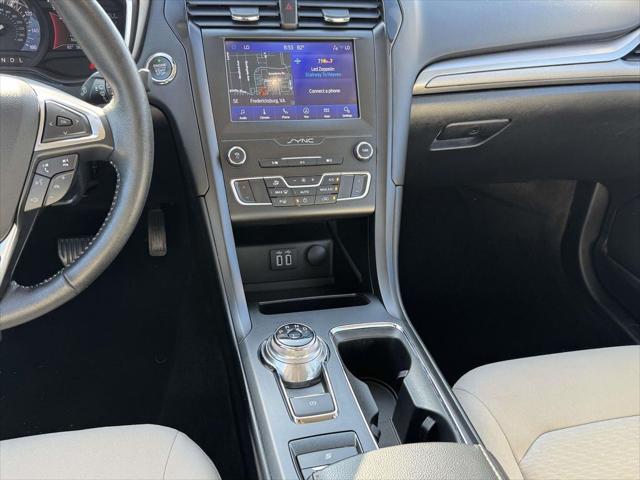 2020 Ford Fusion SE