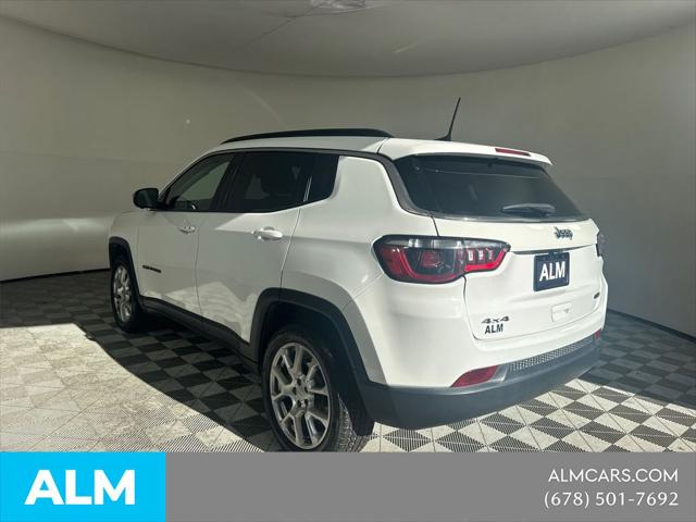 2022 Jeep Compass Latitude Lux 4x4