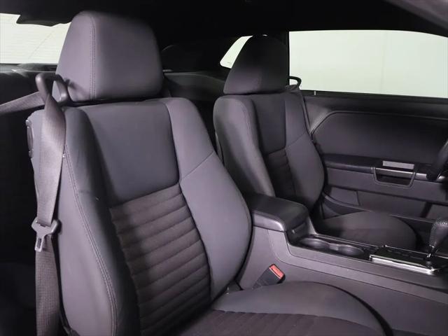2012 Dodge Challenger SXT