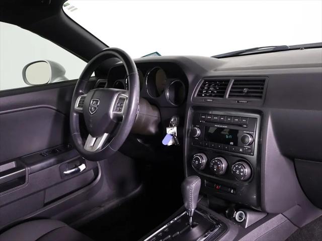 2012 Dodge Challenger SXT