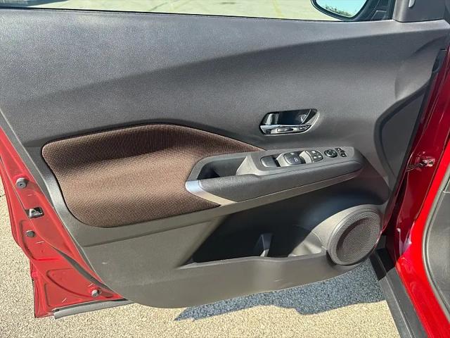 2023 Nissan Kicks SR Xtronic CVT