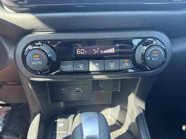 2023 Nissan Kicks SR Xtronic CVT