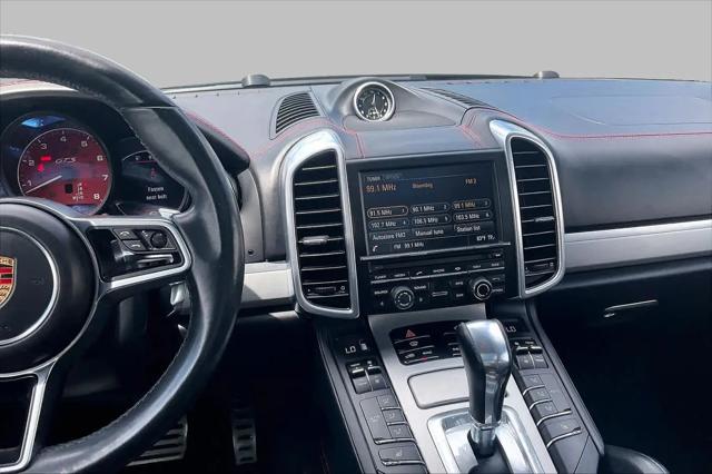 2016 Porsche Cayenne GTS