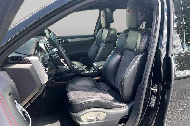 2016 Porsche Cayenne GTS