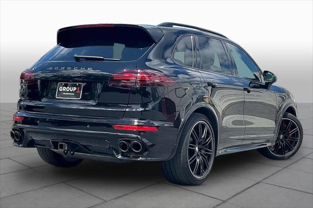 2016 Porsche Cayenne GTS