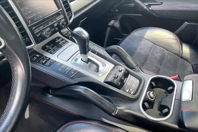 2016 Porsche Cayenne GTS