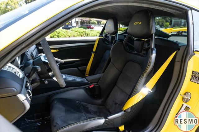 2016 Porsche Cayman GT4