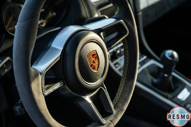 2016 Porsche Cayman GT4