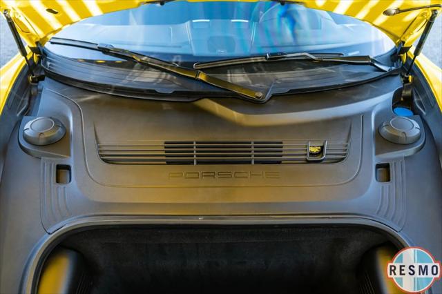2016 Porsche Cayman GT4