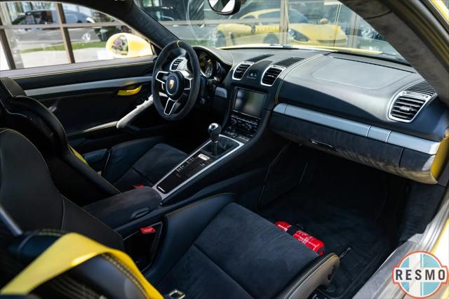 2016 Porsche Cayman GT4