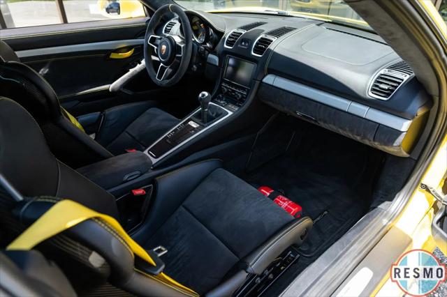 2016 Porsche Cayman GT4